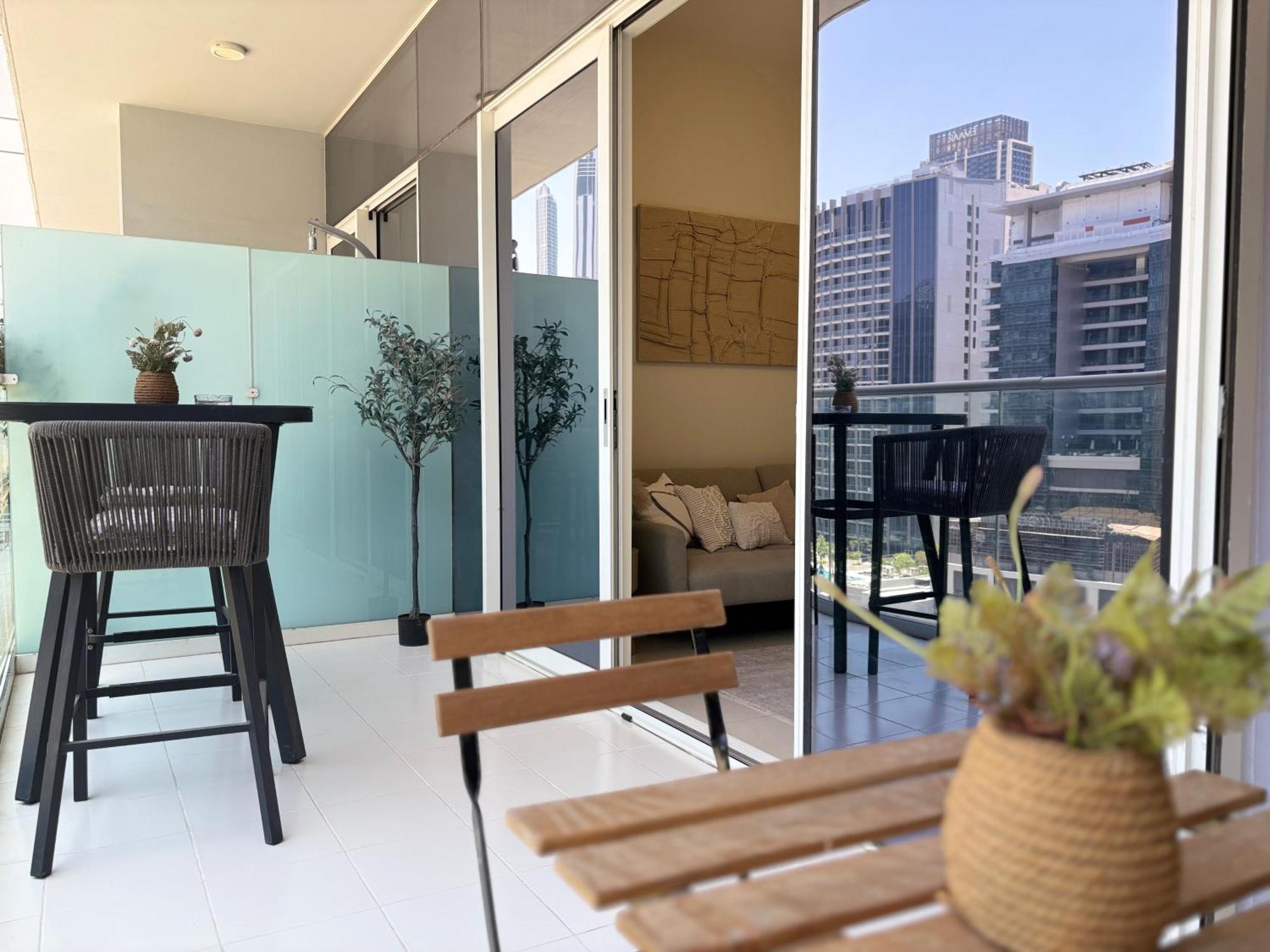 Outsider - 1br Burj Khalifa View Downtown 10min Walk To Fountain Dubai